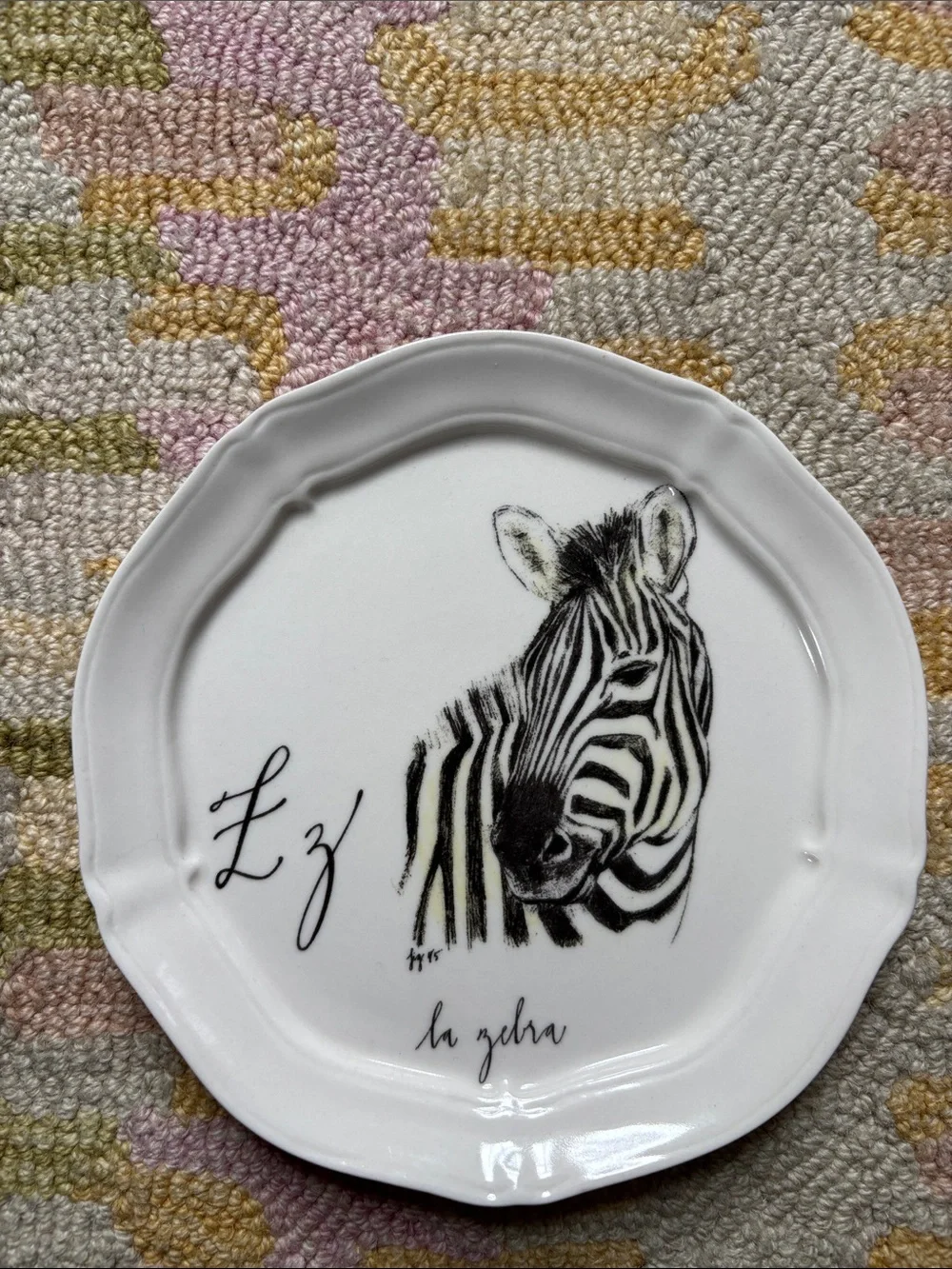 🦓 ZEBRA Very Rare Anthropologie Calligrapher Monogram Canape Plate Z La Zebra